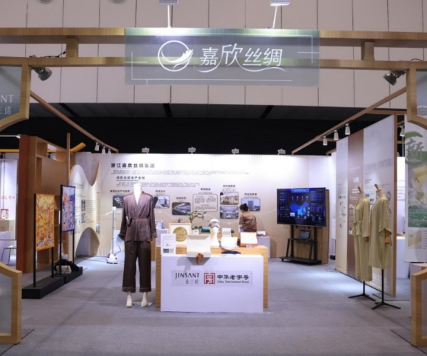 pg�齫����˿�������׽��㽭ʡ��ʷ���乤ҵչ